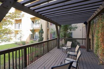 Large patio/balcony